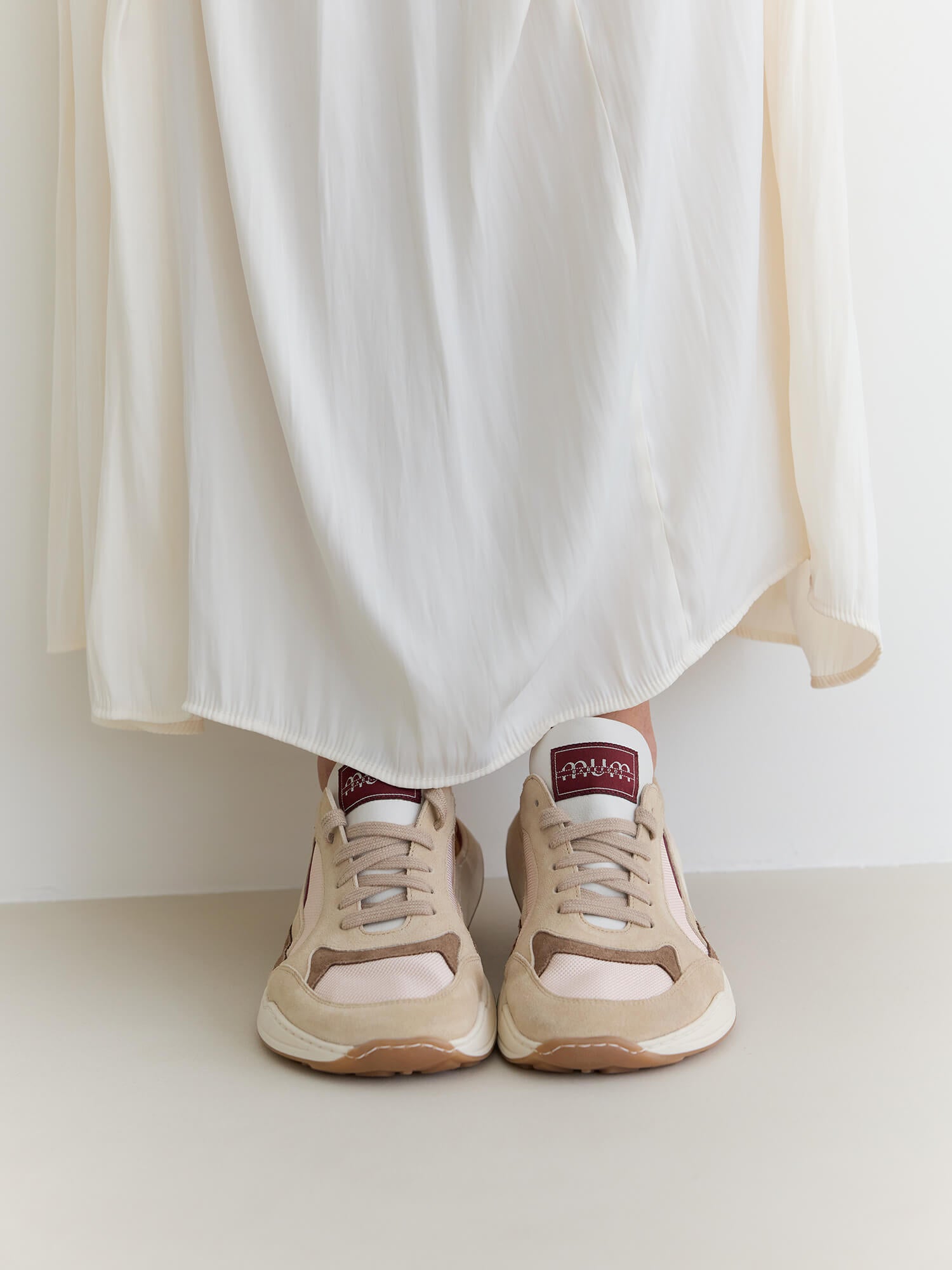 Atlas Latte Sneakers