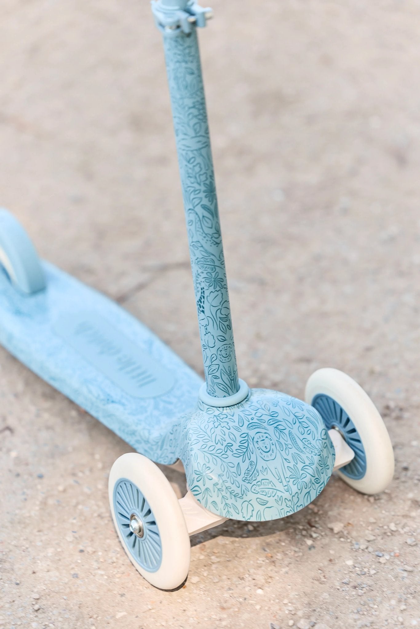 Safari Dreams Blue Scooter